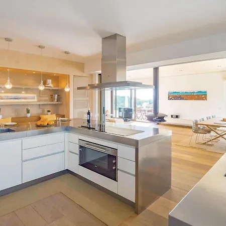 4 Bedroom Stunning In * Moscari