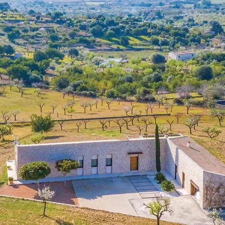Holiday home 4 Bedroom Stunning In Moscari