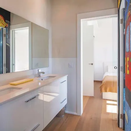 Dom wakacyjny 4 Bedroom Stunning In Moscari
